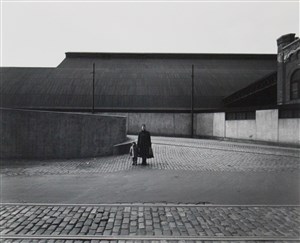 Image description is not available for 2009.048